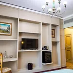 Ξενοδοχείο L'avvenire 4*
